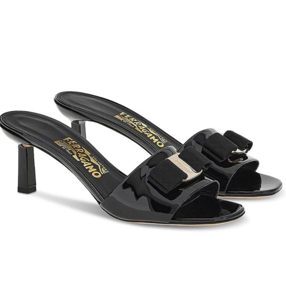 New Salvatore Ferragamo Women's Glo Sandals 55 Shoes Size 7 Black